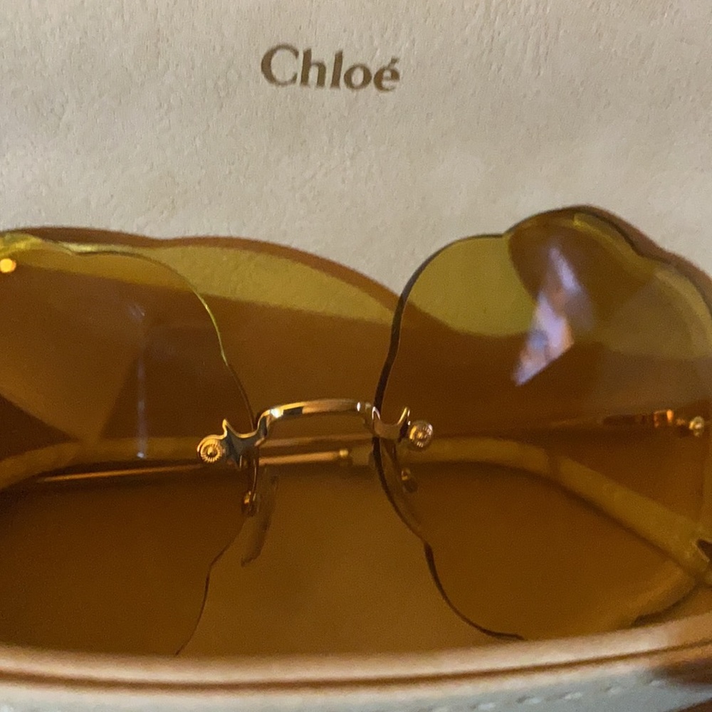 Way-cool Chloe Yellow, Scalloped Sunglasses